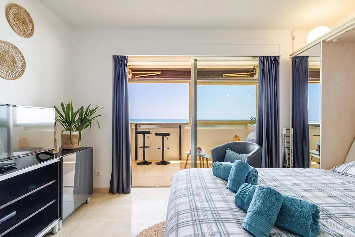 Sea View- Beach- Chic & Air-Conditioned Saint-Laurent-du-Var